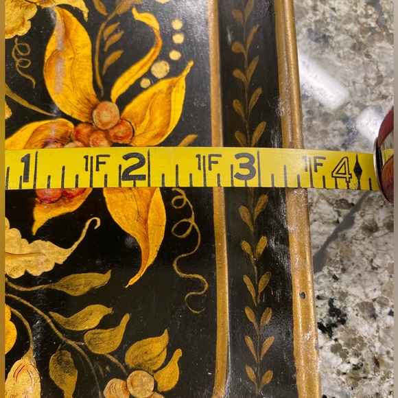 1950’s Hand Painted Metal Tray - Picture 5 of 6